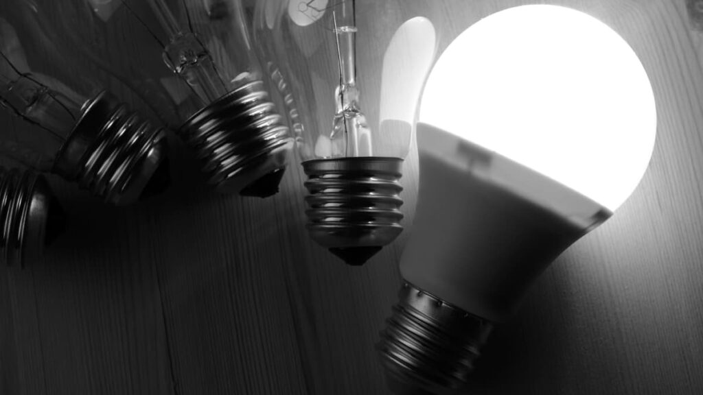Objetos Comuns Que Não São Recicláveis - Lâmpadas Incandescentes