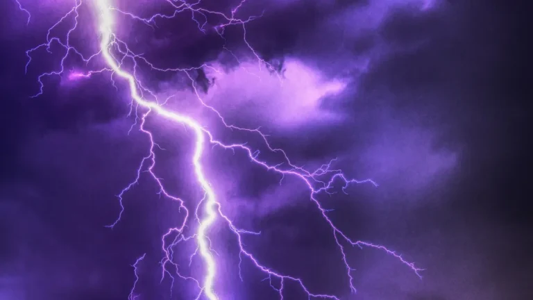 O poder assustador dos raios: energia suficiente para abastecer uma casa por meses